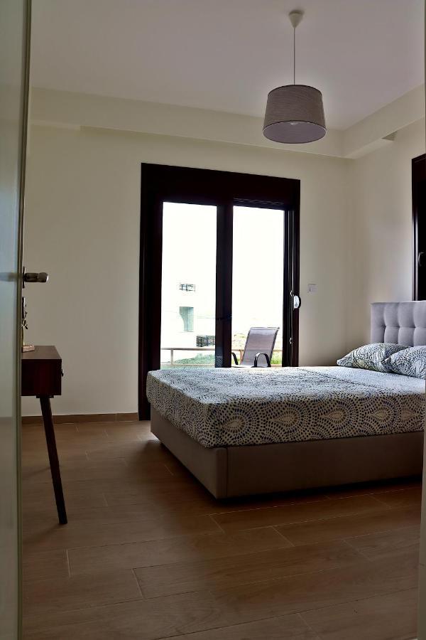 Sea Breeze Apartment Haraki Luaran gambar